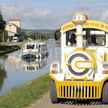 Spacieuse Maison De Mamie ! ブイイ・アン・オオワ エクステリア 写真